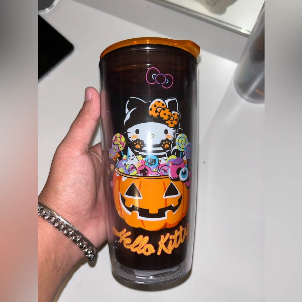 Hello kitty cup - Picture 1 of 3